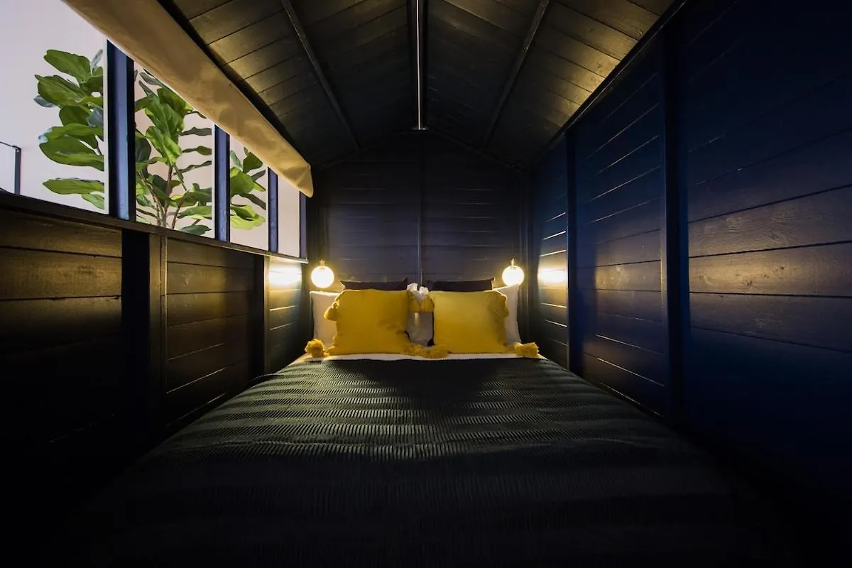 Loft W 100Inch Cinema, Premium Mattress & Hammock, By The Design Traveller Apartment London